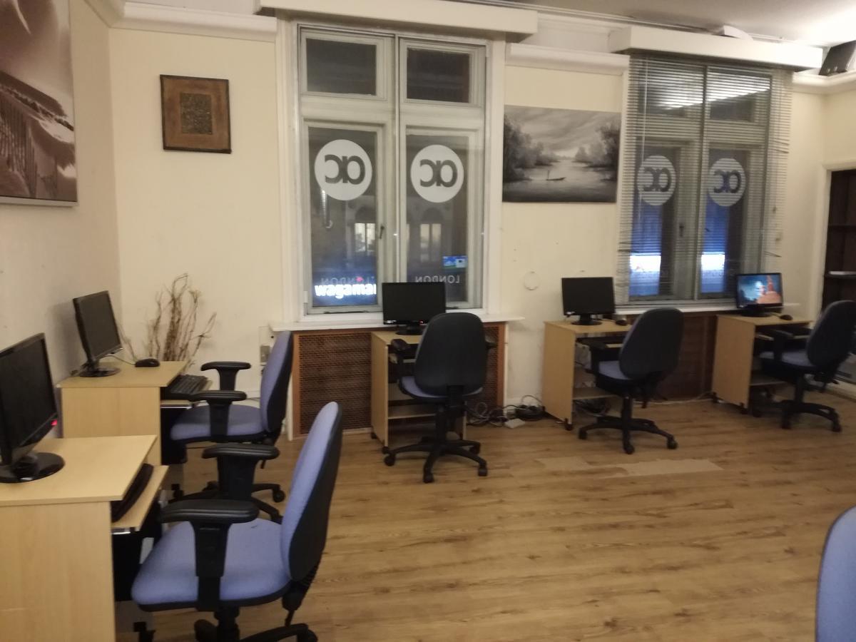 Amity Hostel London Exteriör bild